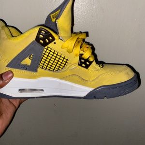 Jordan 4 “lightning”